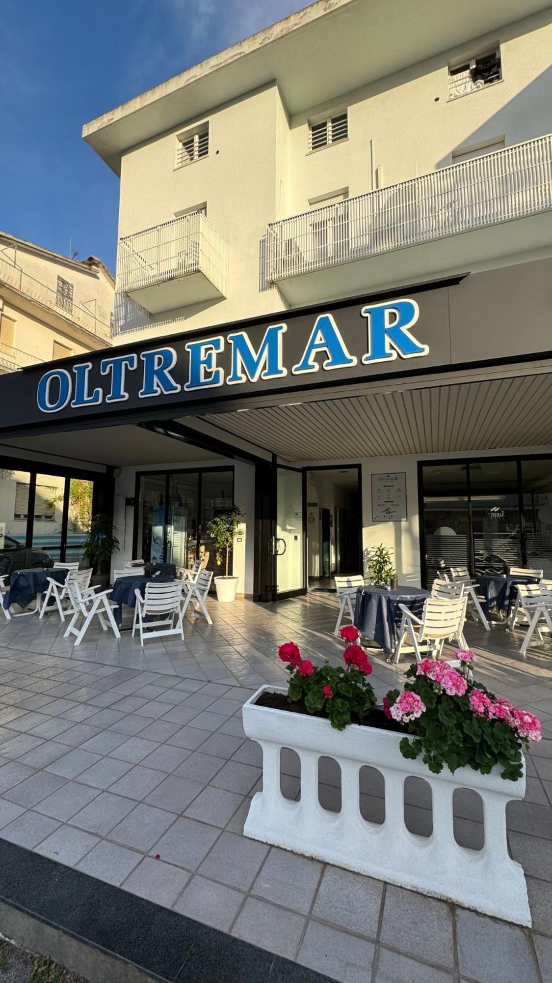 Hotel Oltremar B&B 카톨리카 외부 사진